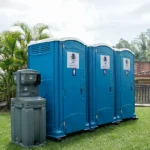 banos-portatiles-vip-con-lavamanos-portatil-jardin